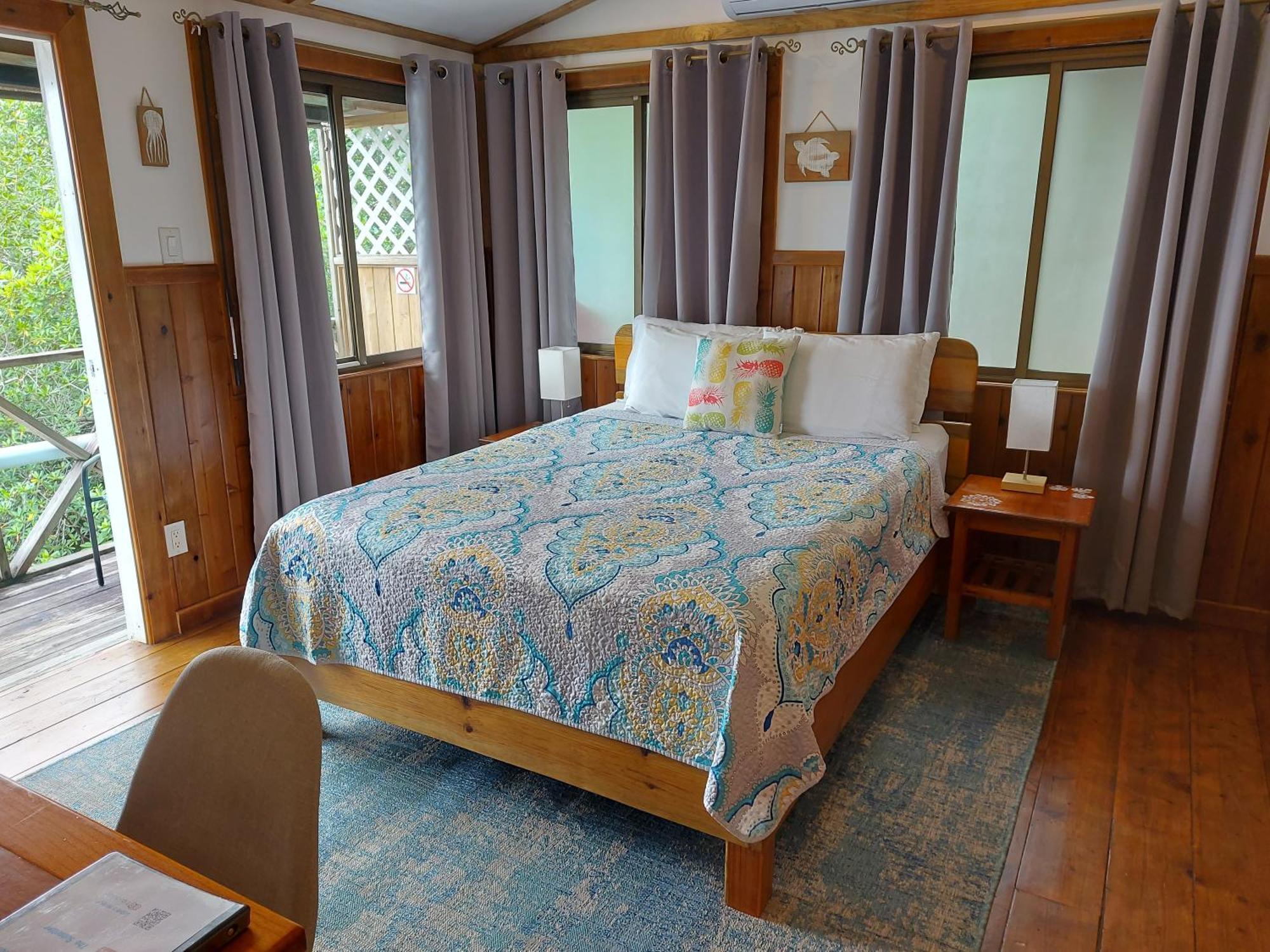 The Sunsetter Bed & Breakfast ボカス・タウン エクステリア 写真